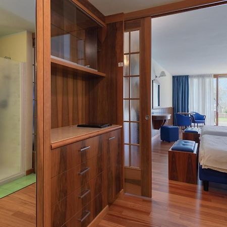 Hotel Alexander Лімоне-суль-Гарда Екстер'єр фото