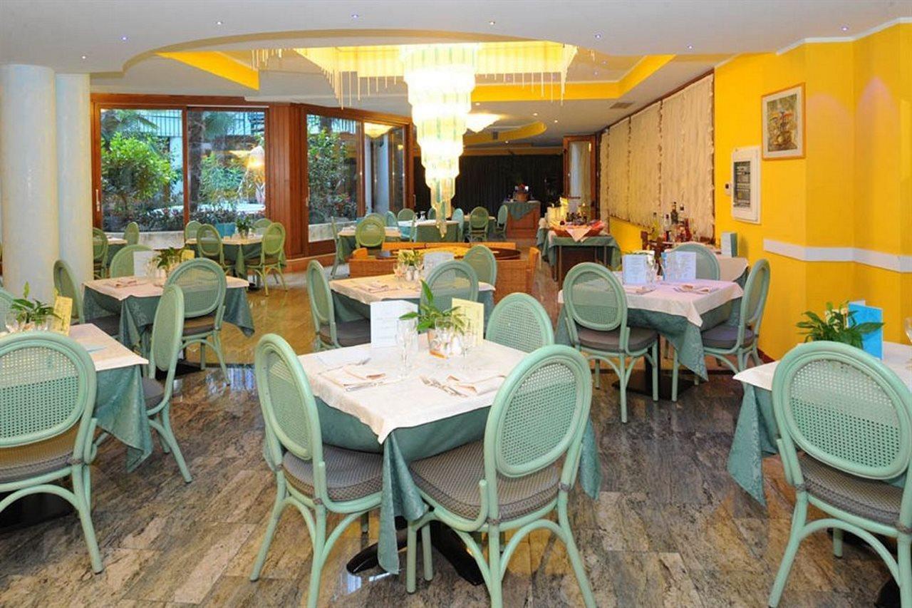 Hotel Alexander Лімоне-суль-Гарда Екстер'єр фото