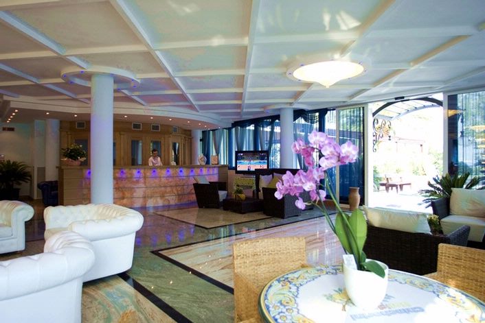 Hotel Alexander Лімоне-суль-Гарда Екстер'єр фото